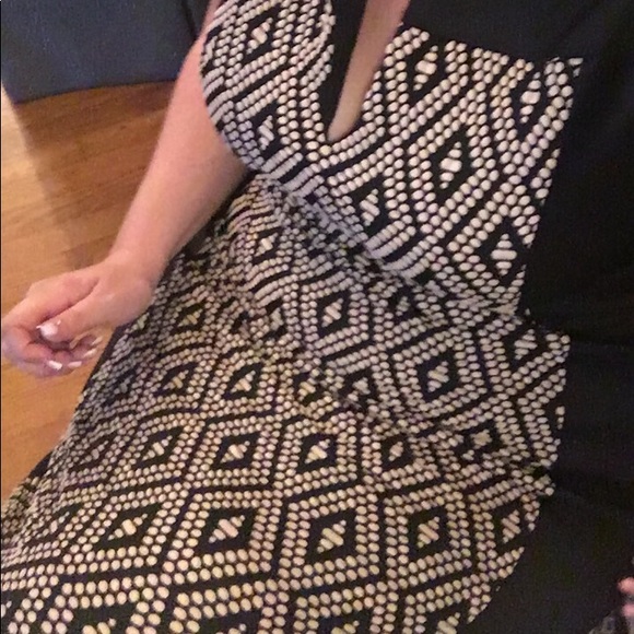 Interview Dress - Picture 2 of 4